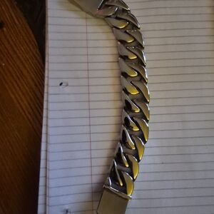 Men's Bold Silver-Tone Bracelet Stainless Steel. 5.5 Oz/ 143.1 Gram